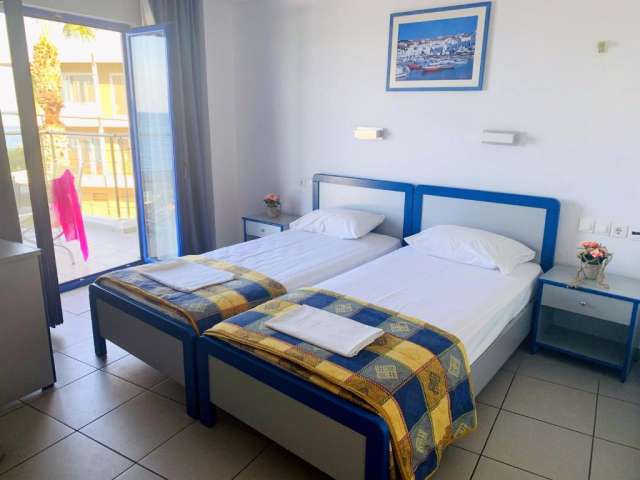 SUPERDEAL CRETA PLECARE DIN BUCURESTI (lm)