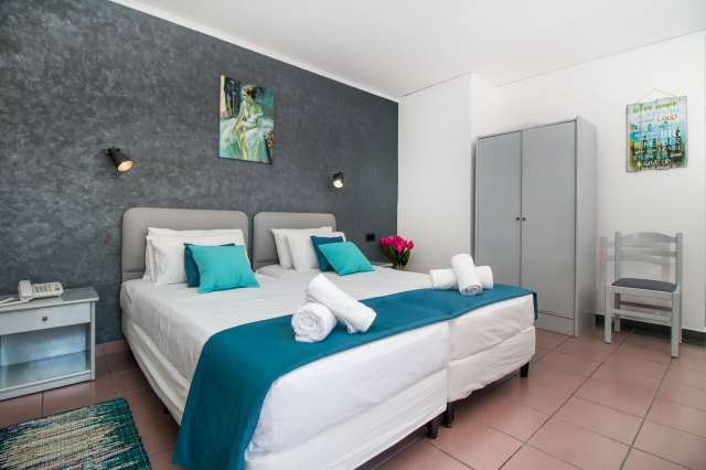 05.07 Zbor Bucuresti, GRECIA, RHODOS Kalhua Hotel 514 euro/pers/sejur 7 nopti cazare fara masa, taxe aeroport+transfer