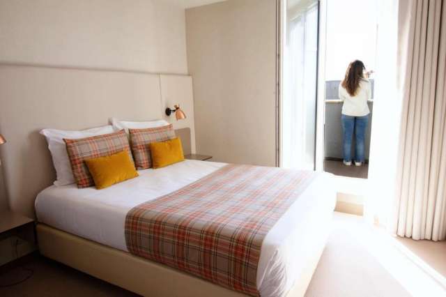 Last minute Porto oferta 7 nopti mic dejun 699 euro/persoana !