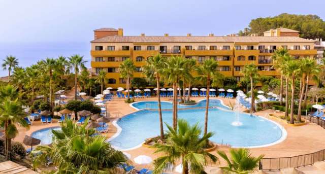 COSTA DEL SOL Deals - Best Alcazar hotel 4**** Demipensiune , charter din Bucuresti !