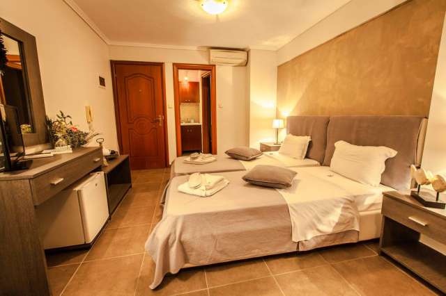OFERTA DE 7 NOPTI IN HALKIDIKI, PLECARE DIN BUCURESTI (CC)