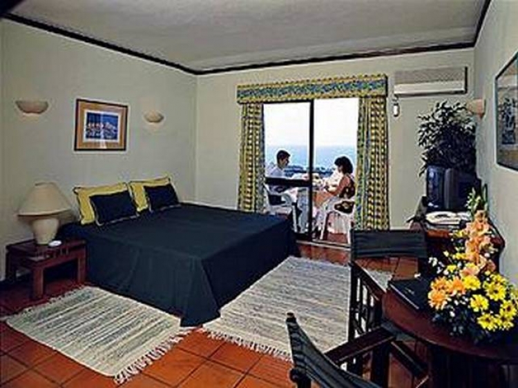 ULTRA LAST MINUTE PORTUGALIA 4****DEMIPENSIUNE VILA ATLANTICO ZBOR DIN OTOPENI/ CU TAXE INCLUSE