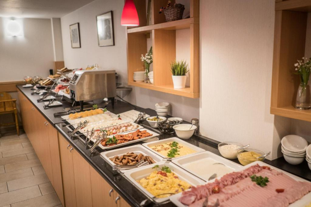 LAST MINUTE LOBOGA RESORT 3*, BAILE HOMOROD, 5 NOPTI CAZARE CU DEMIPENSIUNE SI SPA