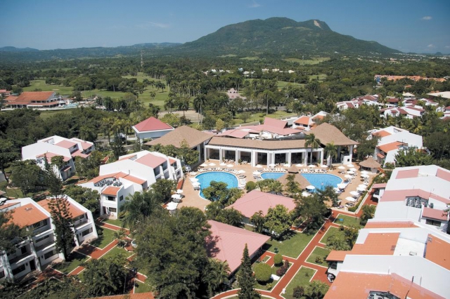 LAST MINUTE DOMINICANA PUERTO PLATA BLUEBAY VILLAS DORADAS - SOLO ADULTOS 4* AI AVION SI TAXE INCLUSE TARIF 1930 EUR