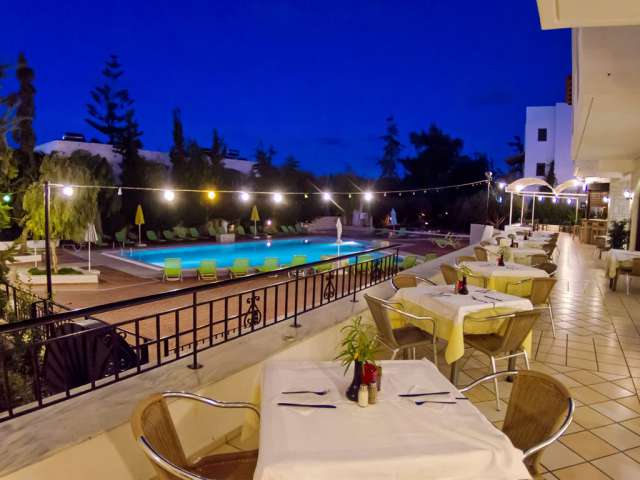 CRETA HOTEL  CLUB LYDA HOTEL 3*  AI AVION SI TAXE INCLUSE TARIF 590 EUR