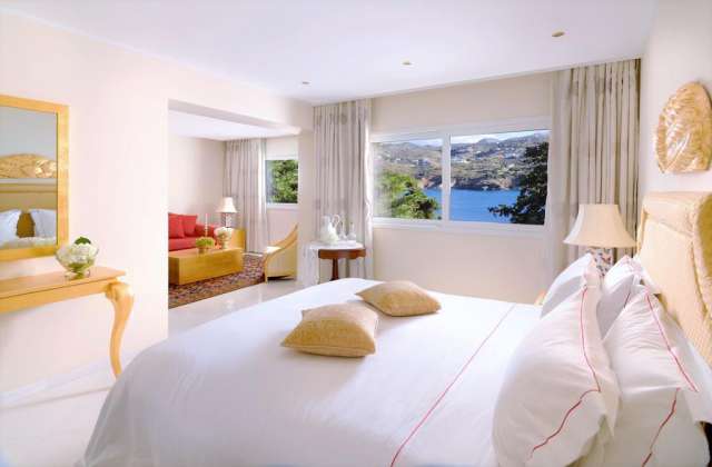 ULTIMELE LOCURI CRETA HERAKLION, AVION DIN BUCURESTI, LA HOTEL OUT OF THE BLUE RESORT 5*, LA TARIFUL DE 780 EURO/PERSOANA, AI!