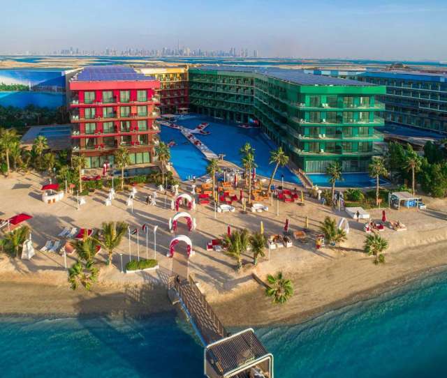 Escapada la plaja in Dubai la doar 719 euro,avion din Bucuresti!!!voco Monaco Dubai 5*