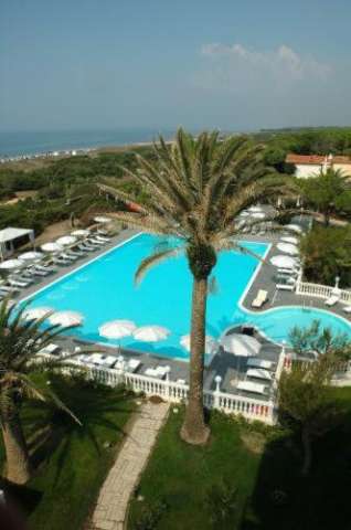 Senior Holidays NAPOLI - COASTA AMALFITANA 649  euro /pers plecare din Bucuresti 22.04