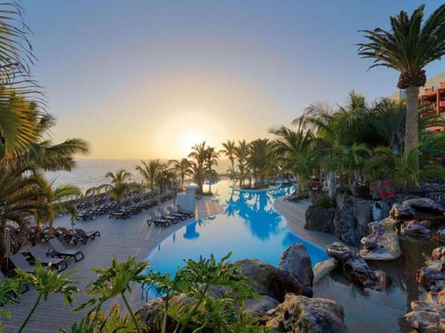 ULTRA LAST MINUTE DELUXE PE PLAJA IN TENERIFE 5***** ADRIAN ROCA  DEMIPENSIUNE 7 NOPTI ZBOR DIRECT CU TAXE INCLUSE