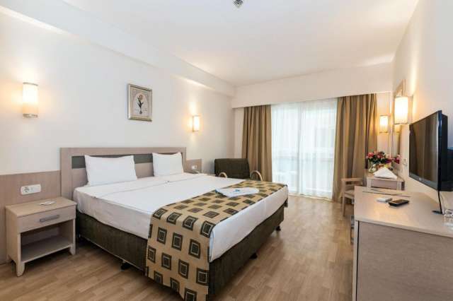ULTIMELE LOCURI ANTALYA, AVION DIN CRAIOVA, LA HOTEL SIDE BREEZE 5*, LA TARIFUL DE 574 EURO/PERSOANA, UAI!