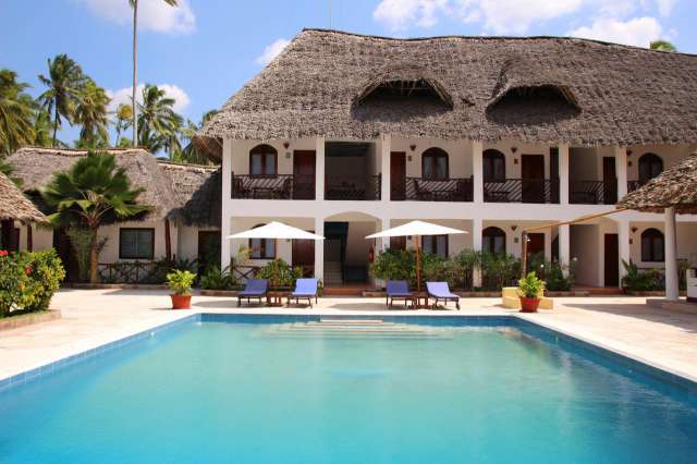  LAST MINUTE ZANZIBAR Blu Marlin Village 3* HB AVION SI TAXE INCLUSE TARIF 1507 EURO