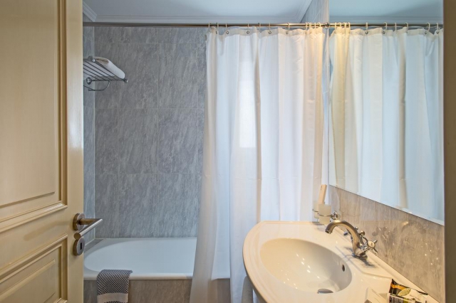 Ofertă city break Atena- Grecia, 7 nopți, cu plecare din București