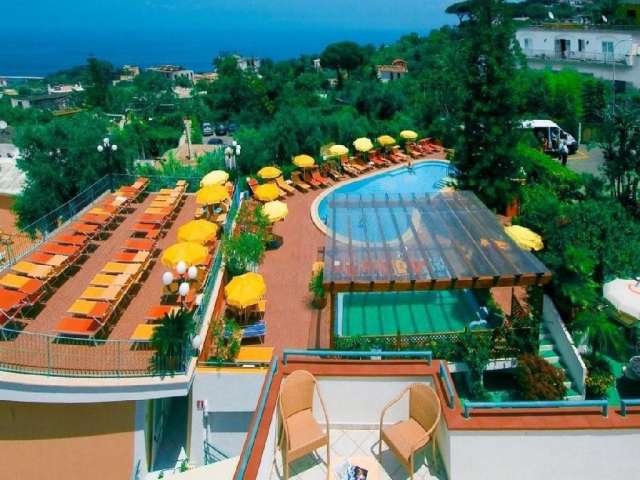  PASTE💥Ultra Last Minute⛱️ CLUJ✈️  Italia Insula ischia ☀️ Terme La Pergola (Casamicciola Terme) 834 €/pers