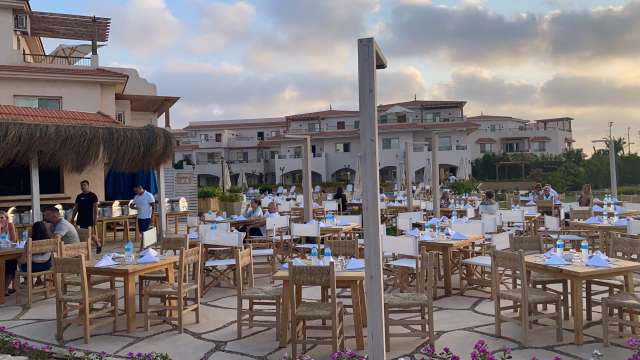 MARSA MATROUH - 7 nopti cazare 4* cu all inclusive + bilet avion Bucuresti + taxe aeroport + transfer = 748 euro/pers