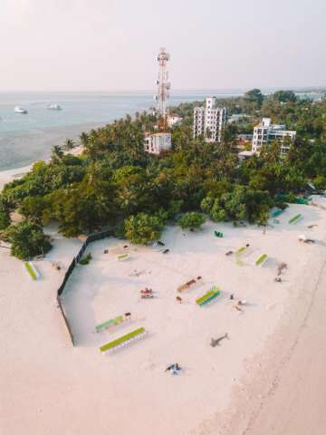 🔥 Perla Dhangethi Guest House – Vrei Maldive la super preț?Doar 1208 Euro/pers