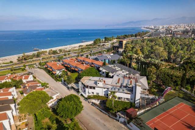 ULTIMELE LOCURI ALANYA, AVION DIN BUCURESTI, LA HOTEL TITAN CLUB 4*, LA TARIFUL DE 670 EURO/PERSOANA, UAI!