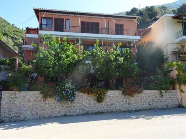 LAST MINUTE LEFKADAVilla Thomas  AUTOCAR INCLUS TARIF 432 EUR