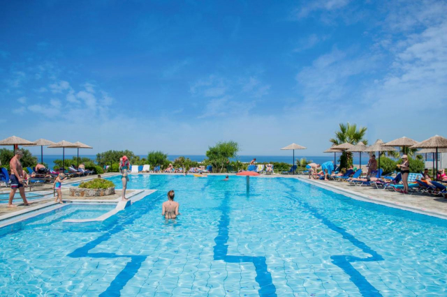 CRETA  HOTEL SEMIRAMIS VILLAGE 4 * AI  AVION SI TAXE INCLUSE TARIF 465 EUR