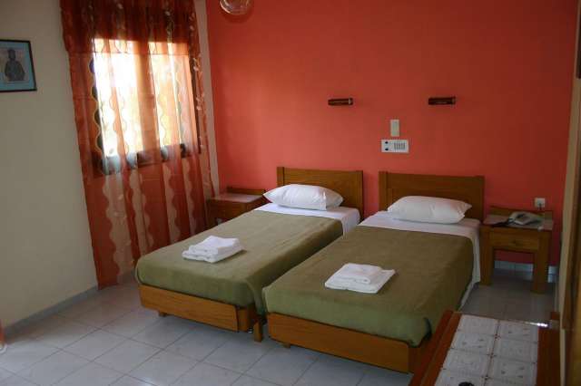 LAST MINUTE CRETA   Hotel Anna Apts 2* AVION INCLUS TARIF 388 EUR