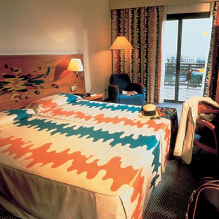 ULTRA LAST MINUTE INSULELE CANARE 4****DEMIPENSIUNE BARCELO ZBOR DIRECT DIN OTOPENI CU TAXE INCLUSE