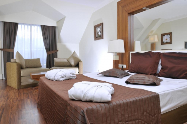 ANTALYA HOTEL MEDER RESORT HOTEL 5* UAI AVION SI TAXE INCLUSE TARIF 349 EUR