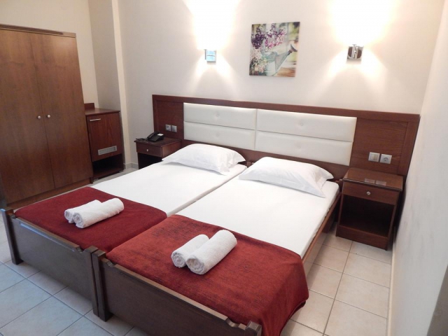 GRECIA AUTOCAR PARALIA KATERINI HOTEL  GOLD STERN 3* DEMIPENSIUNE  PRET 418 EURO