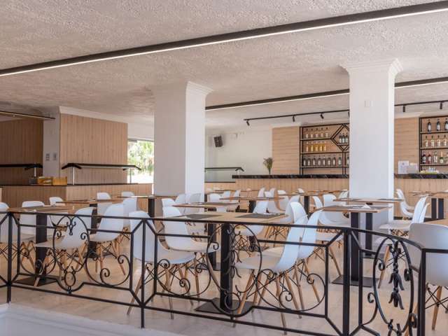 Sejur in Creta: 280 euro cazare 7 nopti cu mic dejun+ transport avion+ toate taxele