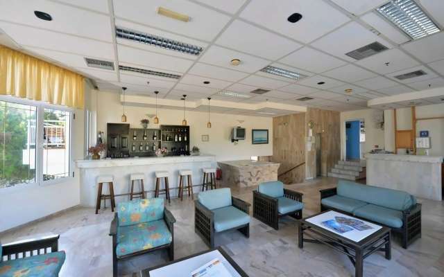 CRETA Deals -  Anna Apartments Hotel 3*  Fara Masa si alte Oferte Charter din Bucuresti!