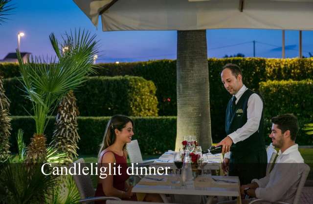 LAST MINUTE AMALFI COAST OLIMPICO  4**** MIC DEJUN ZBOR DIN OTOPENI CU TAXE INCLUSE
