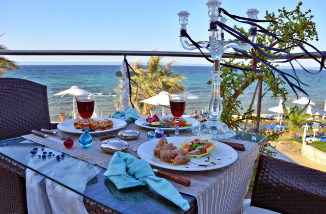 Vacanta de vara la plaja in Zakynthos la doar 850euro,avion din Cluj!!!BELUSSI BEACH  4*
