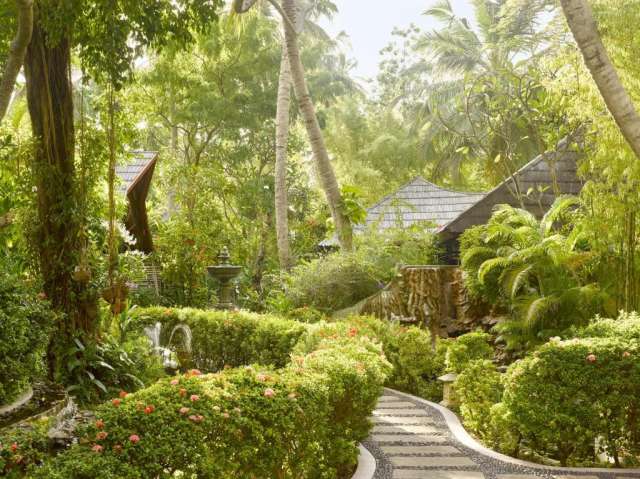 MALDIVE Best Deals -  VILLA PARK SUN ISLAND RESORT 5* - All Inclusive - Plecare din Bucuresti si Iasi !!!