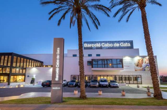 ULTRA LAST MINUTE SPANIA 7 NOPTI CAZARE 4****BARCELO CABO ZBOR DIN OTOPENI CU TAXE INCLUSE