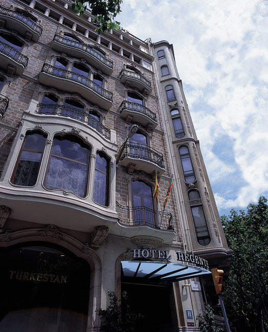 Valentine''s Day in Barcelona / Hotel HCC Regente 4* - plecare din Timisoara in 13.02