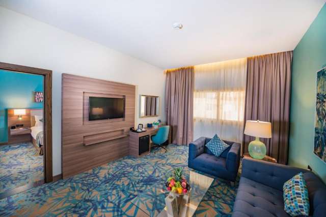 Sejur in Dubai:de la 625 euro cazare 7 nopti cu mic dejun+ transport avion+ toate taxele+ excursii gratuite