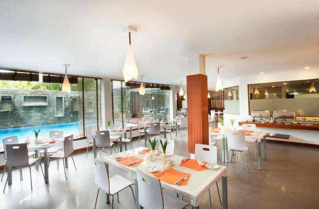 MALDIVE - Atol Vaavu: 7 nopti cu mic dejun + bilet avion Bucuresti (ZBOR DIRECT) + taxe aeroport + transfer = 1619 euro/pers