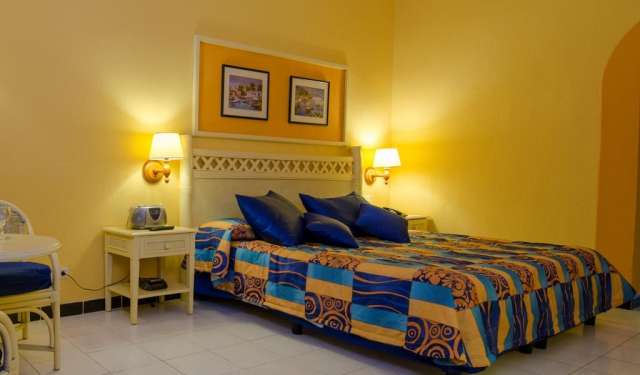 CUBA - Havana: 7 nopti cazare 4* cu all inclusive + bilet avion Bucuresti + taxe aeroport + transfer = 1559 euro/pers