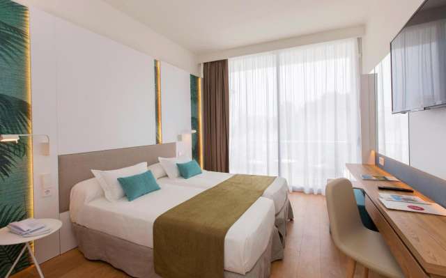 SUPER OFERTA MALLORCA! Sejur de 7 nopti cu demipensiune de la doar 550 euro/pers. Zbor low cost din Bucuresti!