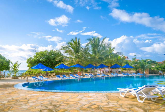 ZANZIBAR HOTEL  Azao Resort and Spa  4* DEMIPENSIUNE AVION  SI TAXE INCLUSE TARIF 1250 EURO
