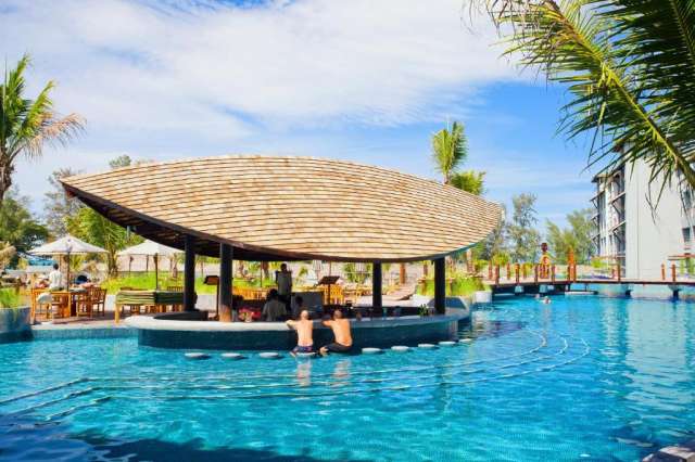 Oferta Speciala - 3 sarbatori, un singur tarif! / TUI BLUE Mai Khaolak 5* - plecare din Budapesta in 26.11