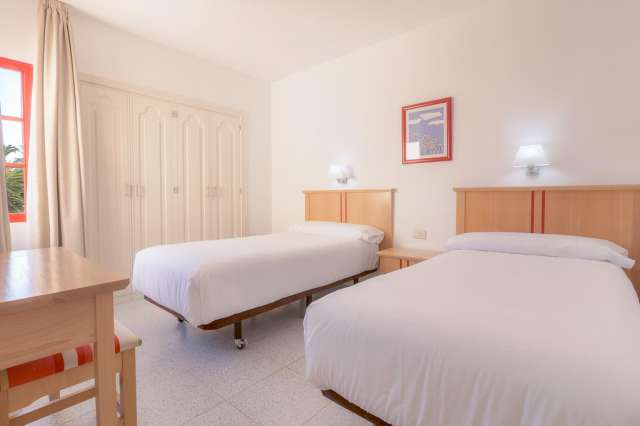 Vacanta de toamna a copiilor la plaja in Gran Canaria la 678euro,avion din Bucuresti!!!Koala Garden