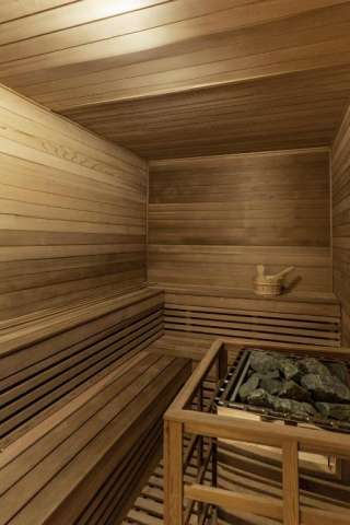 VACANTA PASTE IORDANIA, 7 NOPTI CAZARE CU DEMIPENSIUNE, GHID SI INSOTITOR ROMAN, ZBOR TAROM DIN 5 ORASE