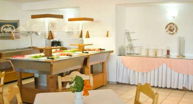 Vacanta de Rusalii in Santorini, Makarios Hotel 3*, mic dejun , zbor direct si taxe insluse, 729 euro/persoana
