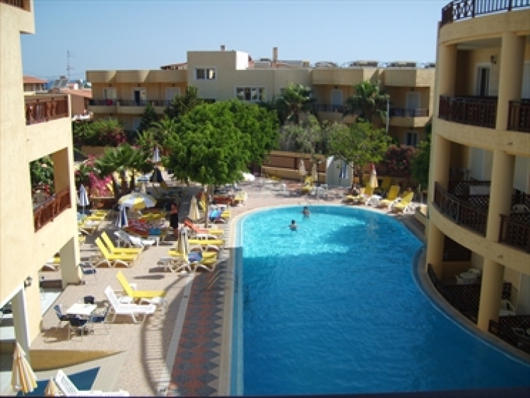 CRETA HOTEL CACTUS BEACH 4 * AI AVION SI TAXE INCLUSE TARIF 537 EUR