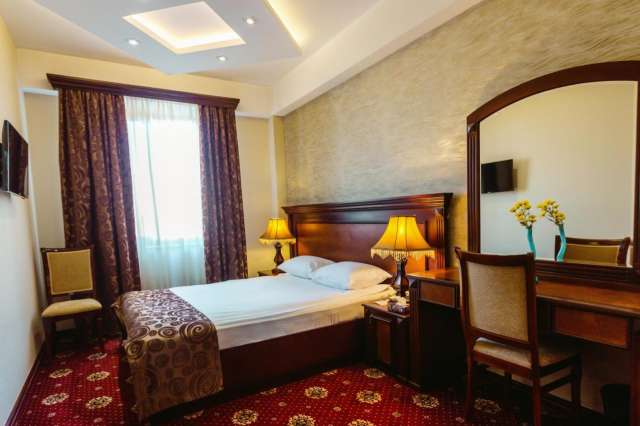 LAST MINUTE EREVAN, ARMENIA, 3 NOPȚI CU PLECARE DIN BUCUREȘTI (CL)