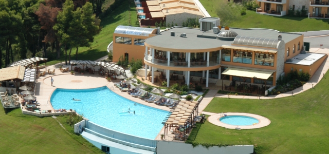 VACANTA DE 1 MAI SI PASTE Halkidiki 5 NOPTI DEMIPENSIUNE 229 EURO!Alia Palace Luxury Resort Hotel &amp; Villas5*
