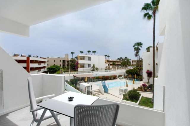 Super sejur la plaja in Gran Canaria la doar 539 euro,avion din Bucuresti!!!	Apartamentos Guatiza 