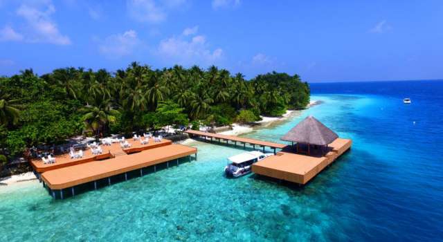 Hai la plaja in Maldive cu avion din Bucuresti, 1769 euro/pers, pensiune completa!