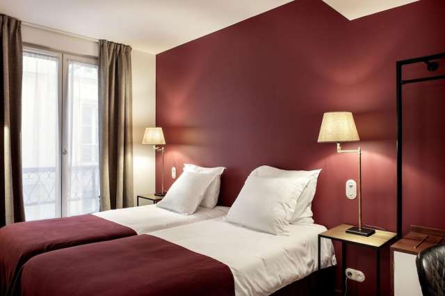 City break  in Paris de 1 Decembrie,  cu plecare din Bucuresti ( Mo)