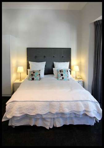  DESCOPERA CAPE TOWN - SEJUR DE 7 NOPTI CU EXCURSIE BONUS