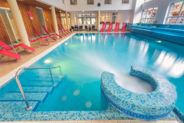 LAST MINUTE LOBOGA RESORT 3*, BAILE HOMOROD, 5 NOPTI CAZARE CU DEMIPENSIUNE SI SPA